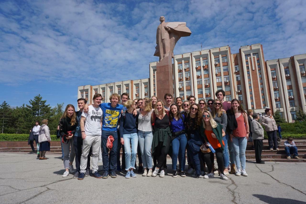 Lenin Street Hostel & Tours Tiraspol Ngoại thất bức ảnh